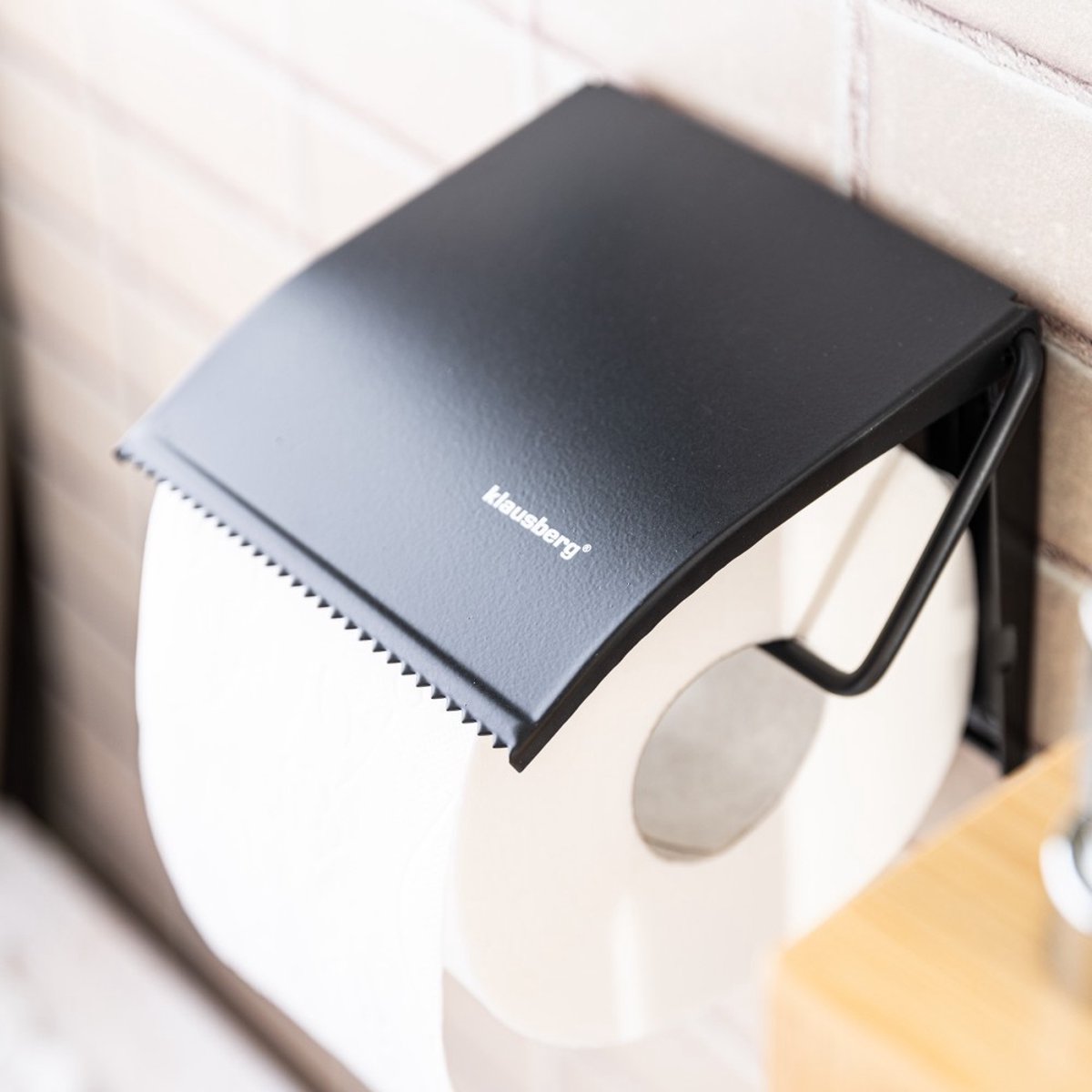 Klausberg toiletrolhouder, zwart, rvs (3)