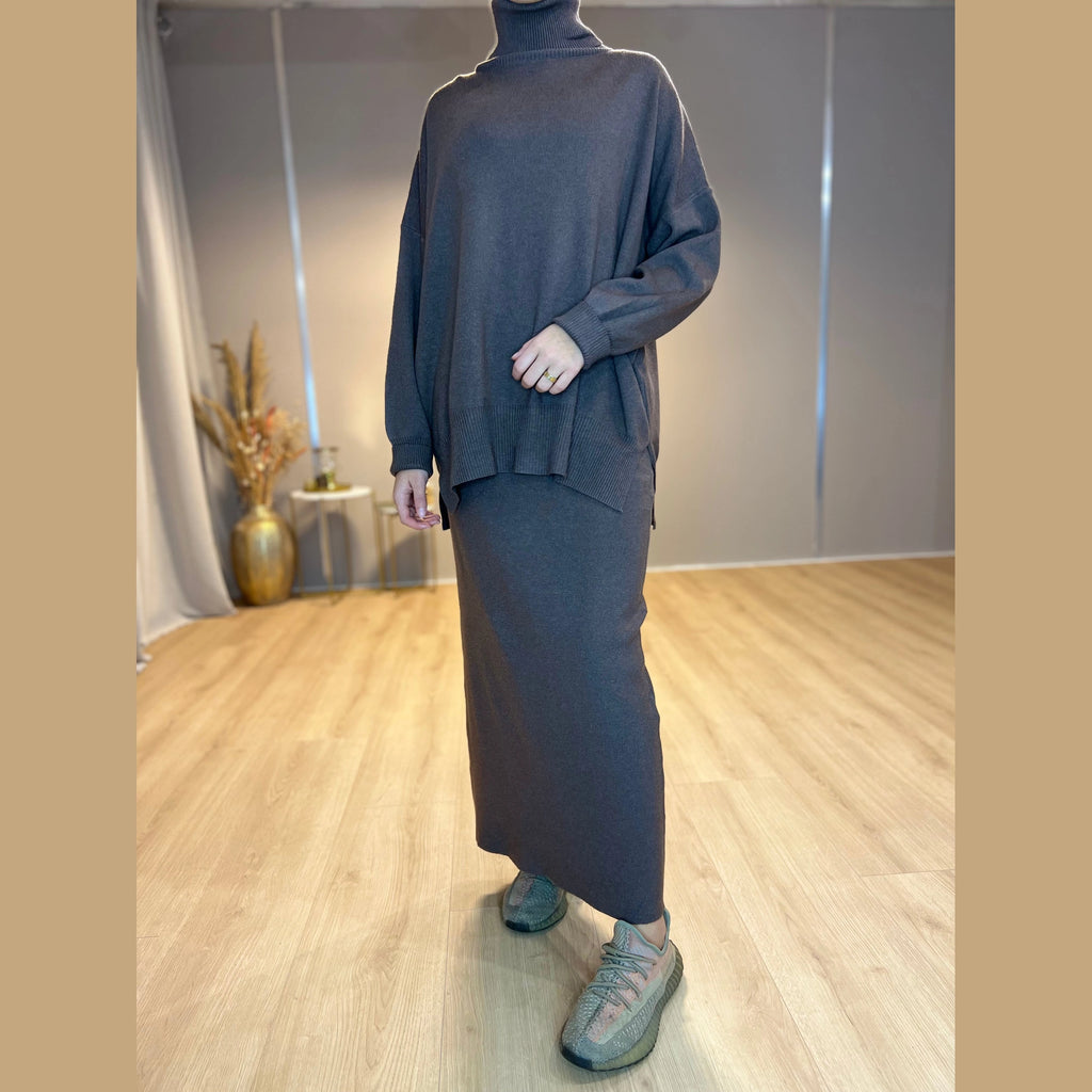 Mira twinset coltrui en rok, coffee