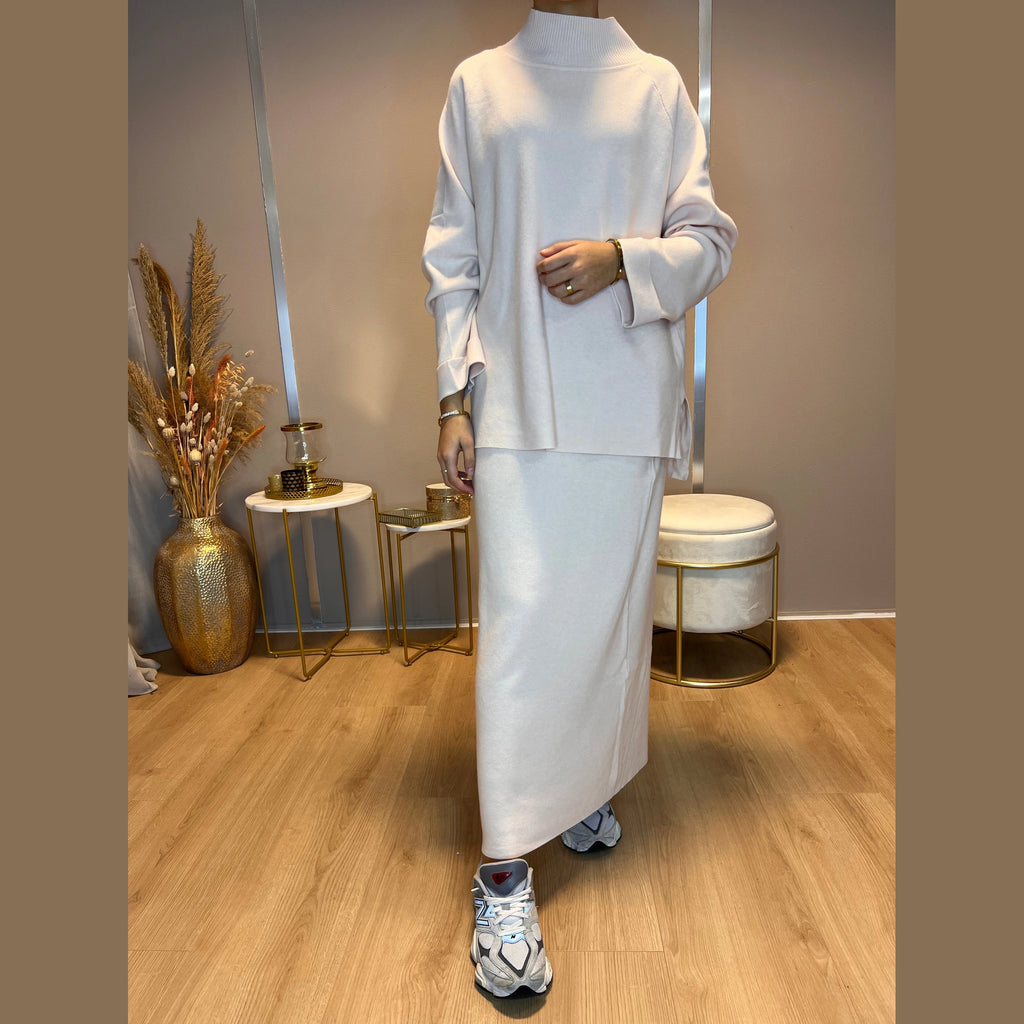 Yara twinset trui met ronde hals en rok, zalm