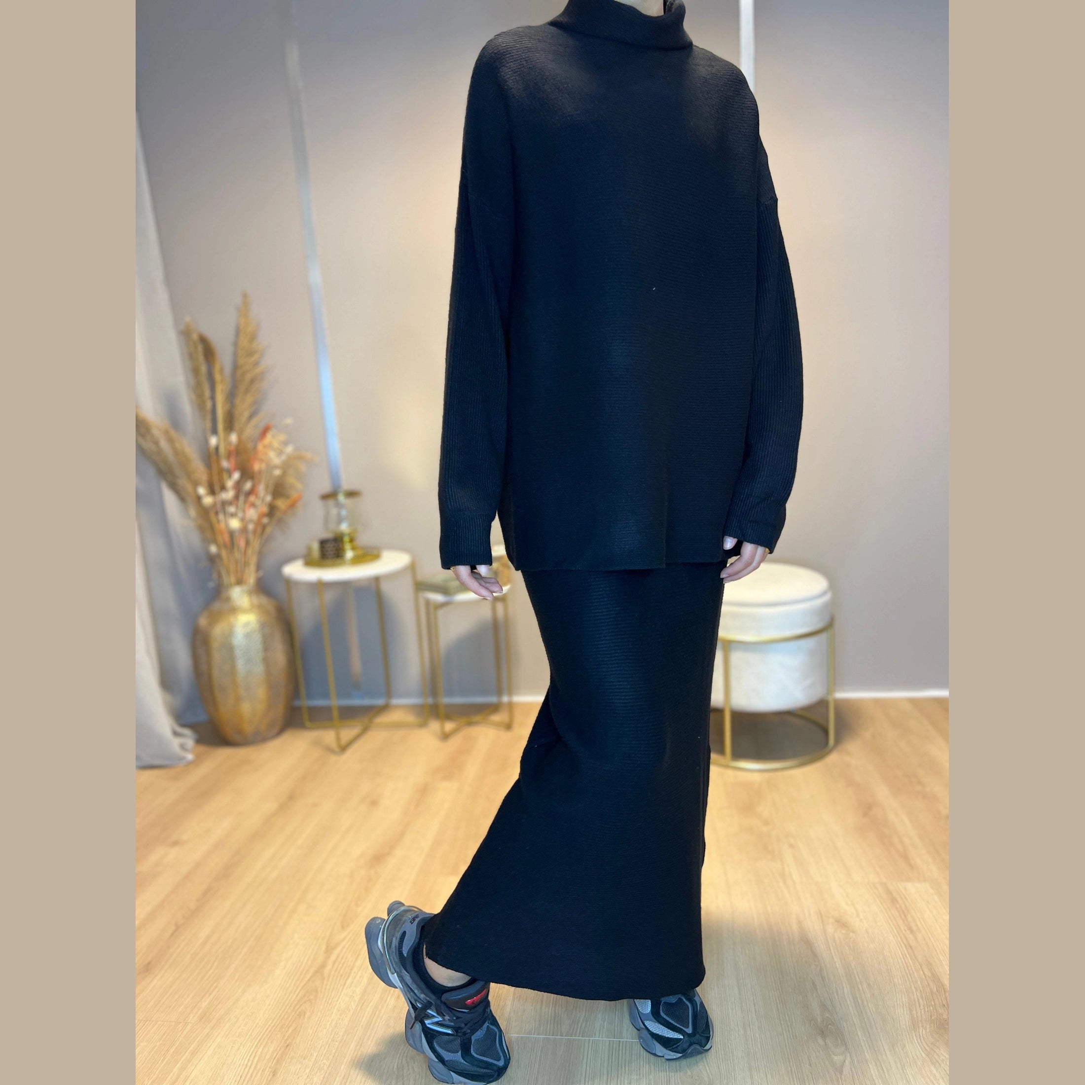 Yara Twinset - Zwart - MODESTNOVA